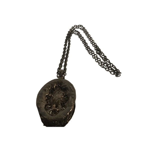 Gunmetal & Black Pendant‎ Necklace - Picture 3 of 6